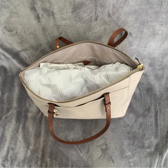 Fossil Leather Rachel Tote in Graystone - Picture 8 of 16